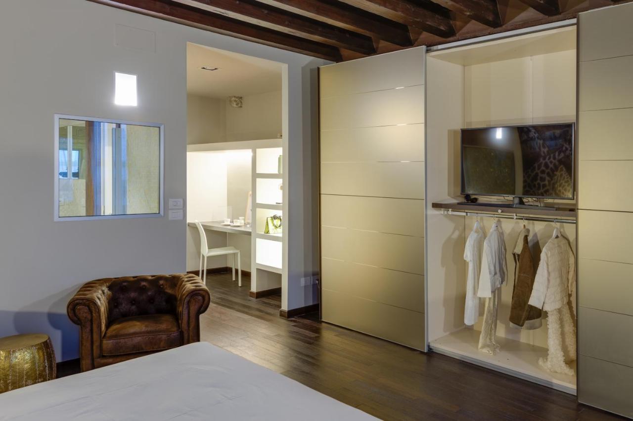 Palazzo Duomo Suites In Udine Center Экстерьер фото